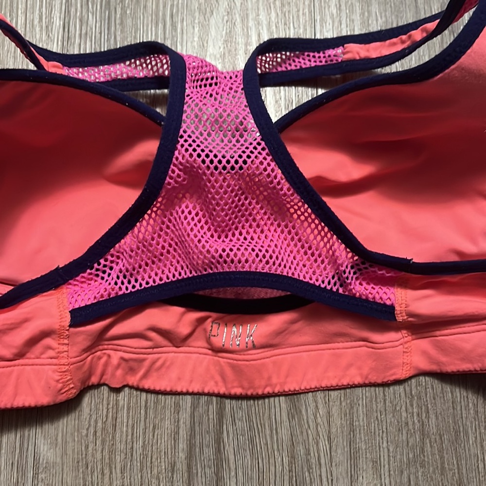 Victoria’s Secret PINK YOGA BRA - Picture 5 of 10